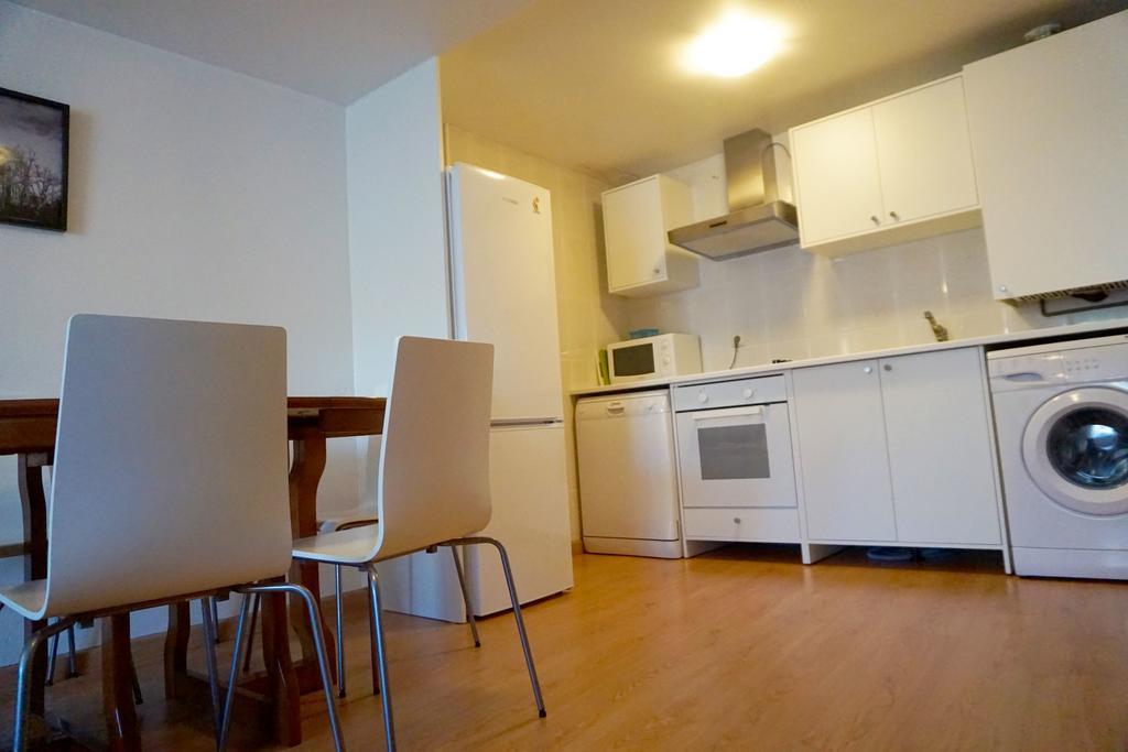 Apartamentos Turisticos Rio Gallego Huesca Extérieur photo